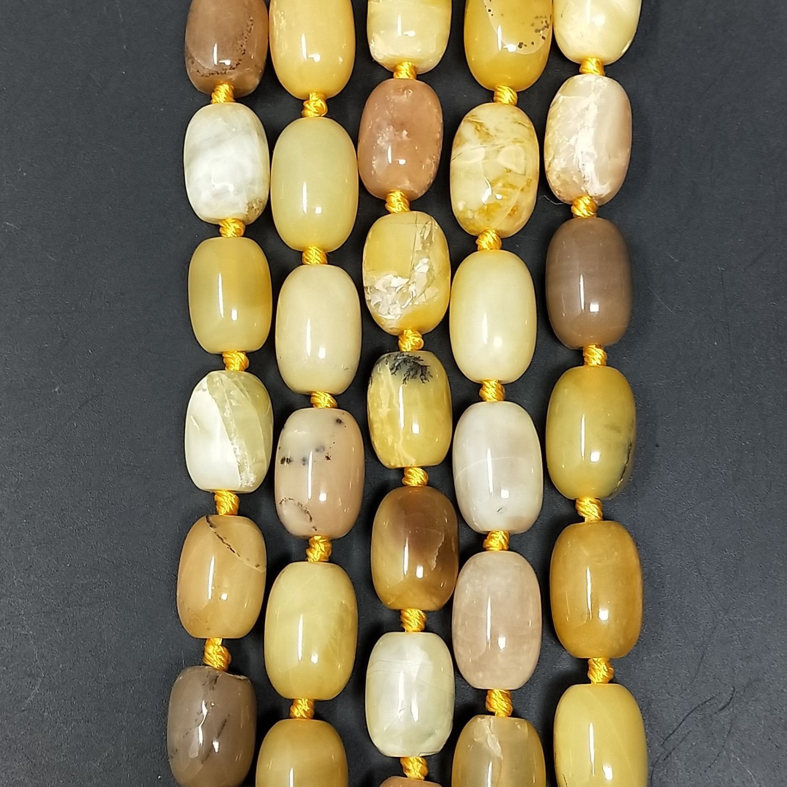 Opale Madagascar Perline Forma Barilotto Liscio 10x15mm