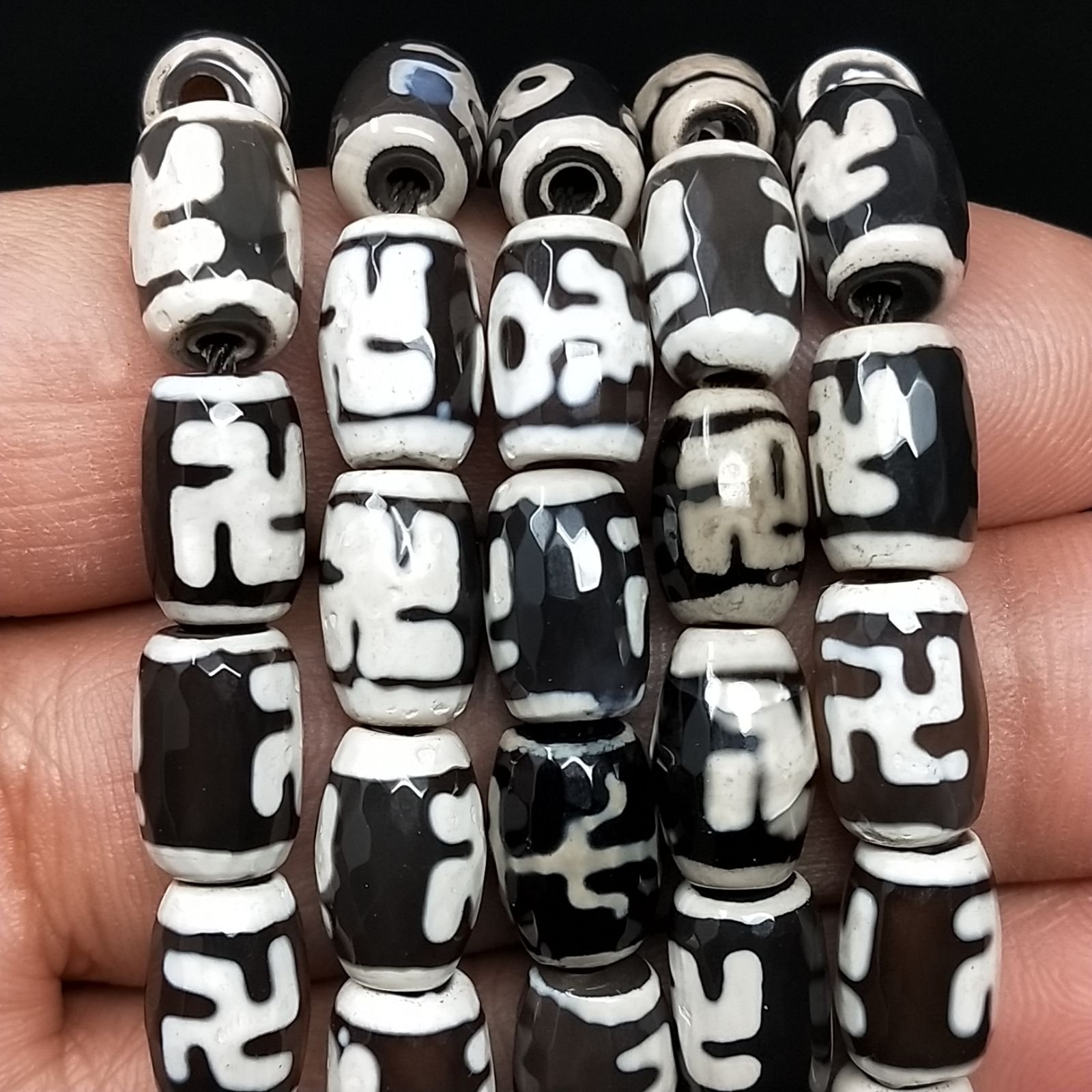 Agata Tibetana Nero-Bianco Perline Forma Barilotto Stile Etnico Sfaccettato 07X12mm