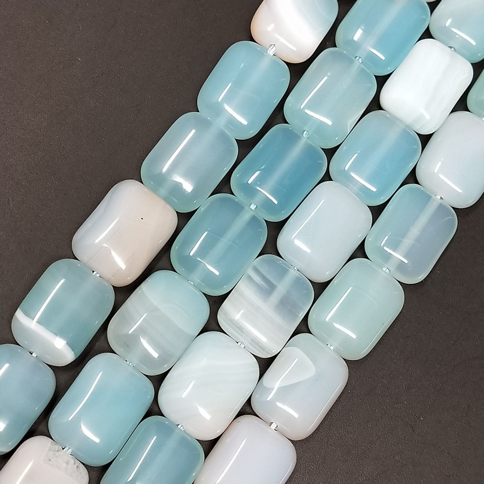 Agata Brasiliana Celeste Striata in Perline Forma Rettangolare Piatto Liscio Foro Passante 12x16mm