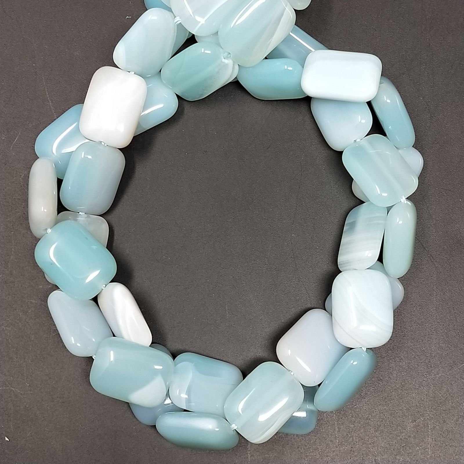 Agata Brasiliana Celeste Striata in Perline Forma Rettangolare Piatto Liscio Foro Passante 12x16mm