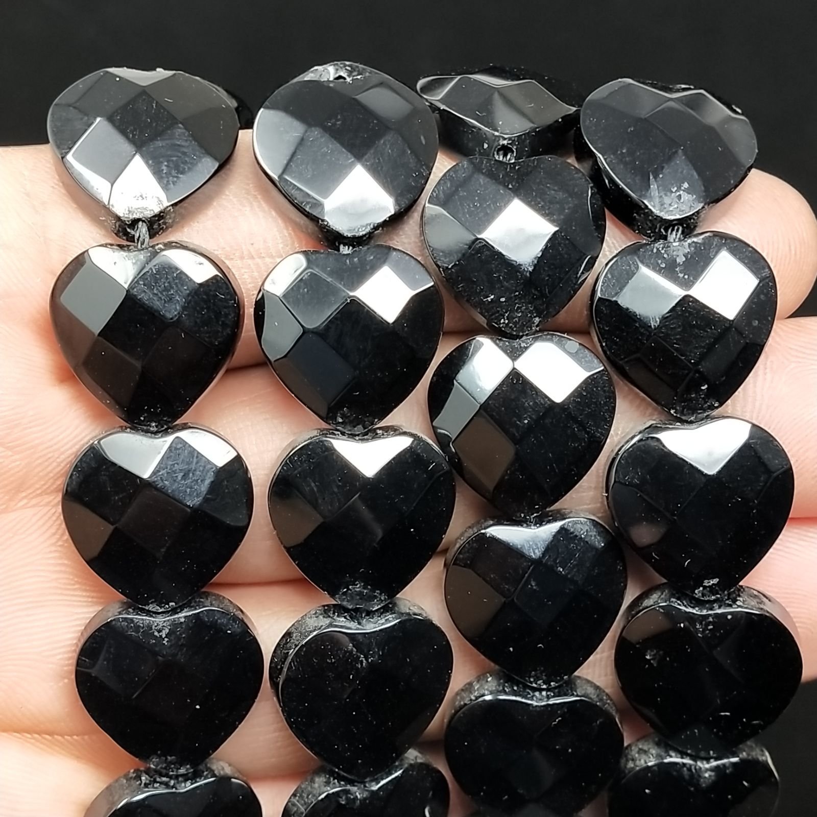 Onice Nera Perline Forma Cuore Piatto Sfaccettato a Mano Foro Passante 16mm