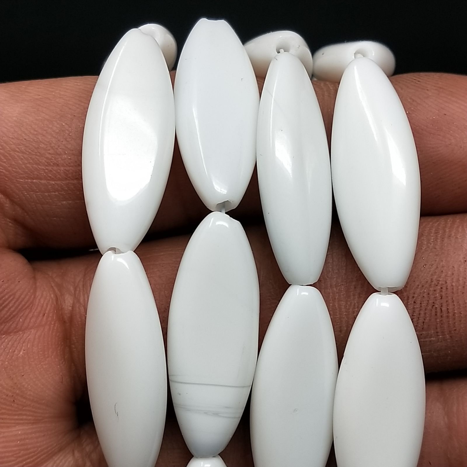 Agata Bianca in Perline Forma Ovale Piatto Liscio Foro Passante 10X27mm
