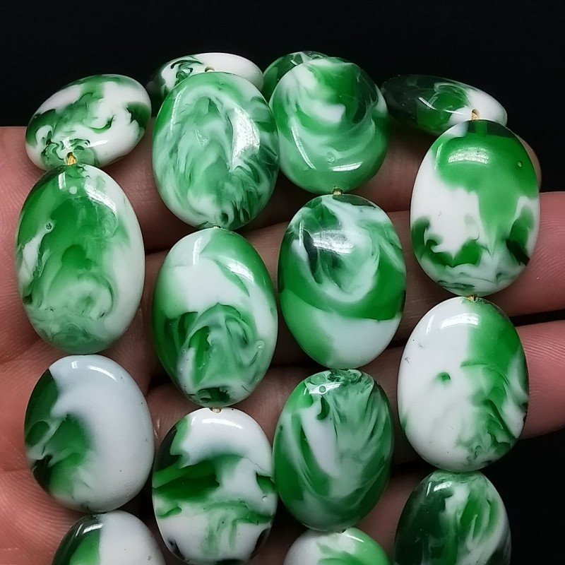 Resina Ambra Verde in Perline Forma Ovale Piatto Liscio Foro Passante 18x25mm