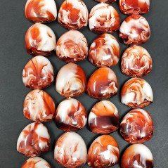 Resina Ambra Rosso in Perline Forma Triangolo Piatto Liscio Foro Passante 18x19mm