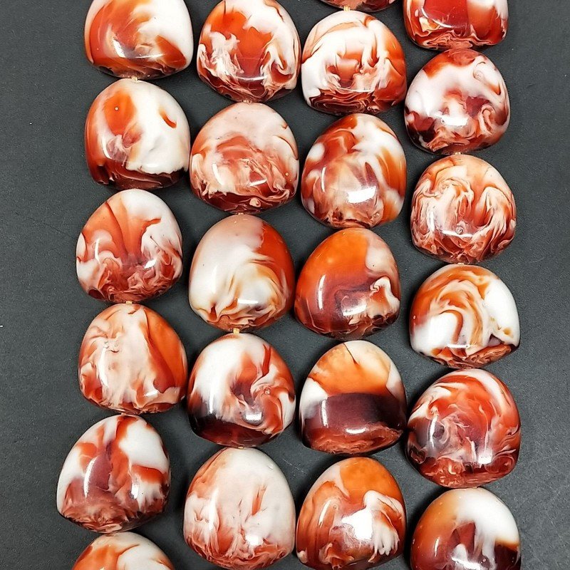 Resina Ambra Rosso in Perline Forma Triangolo Piatto Liscio Foro Passante 18x19mm