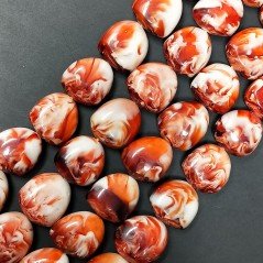 Resina Ambra Rosso in Perline Forma Triangolo Piatto Liscio Foro Passante 18x19mm