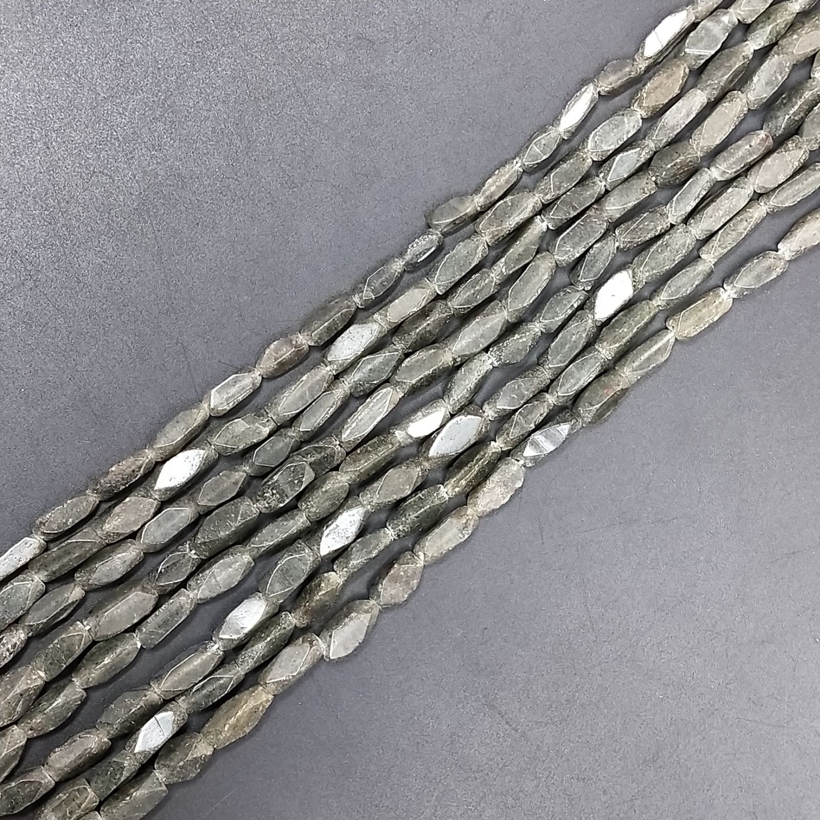 Avventurina grigia Perline Forma Tubetti Liscio 4X10mm