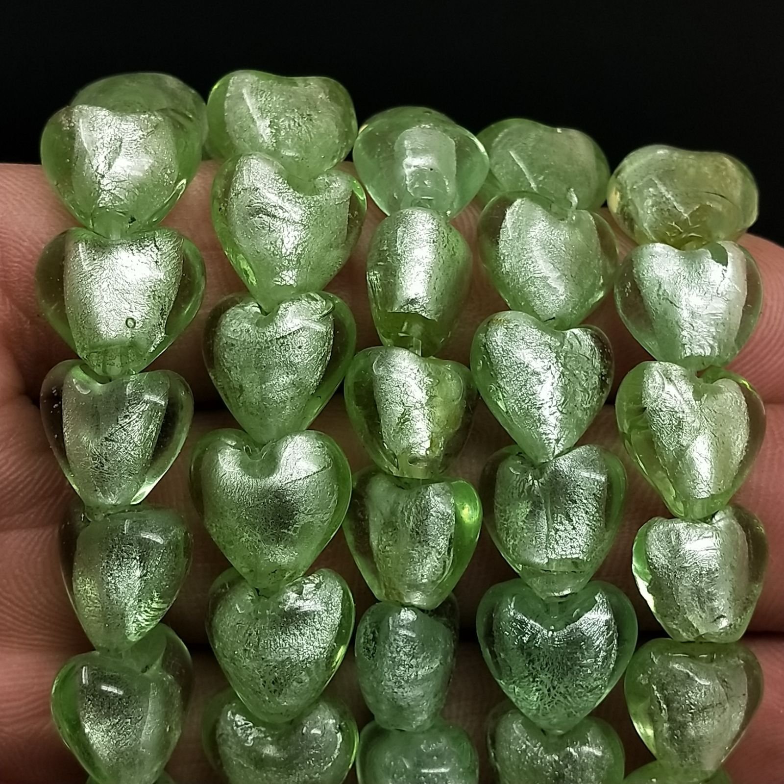 Perline in Vetro Stile Murano Verde Forma Cuore Piatto Liscio Foro Passante 12mm