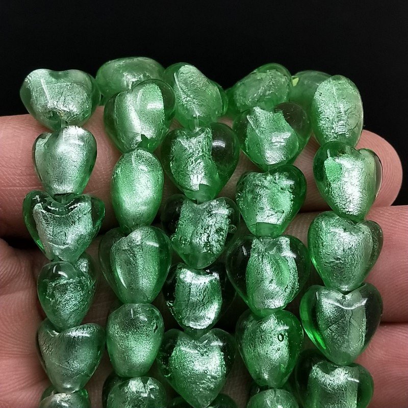 Perline in Vetro Stile Murano Verde scuro Forma Cuore Piatto Liscio Foro Passante 12mm