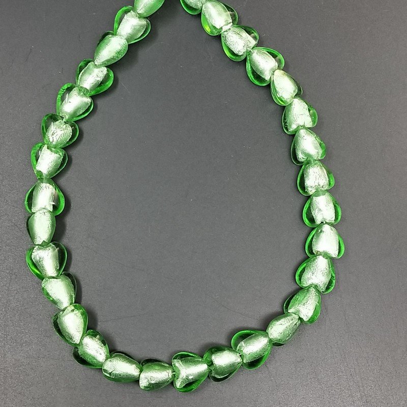 Perline in Vetro Stile Murano Verde scuro Forma Cuore Piatto Liscio Foro Passante 12mm