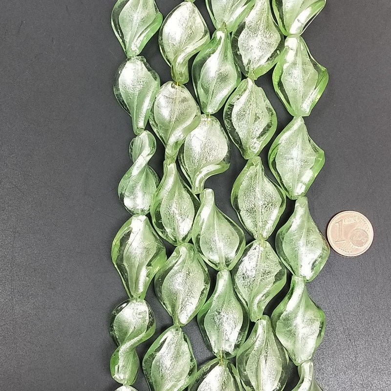 Perline in Vetro Stile Murano Verde Chiaro Twist 18x28mm Liscio Foro Passante