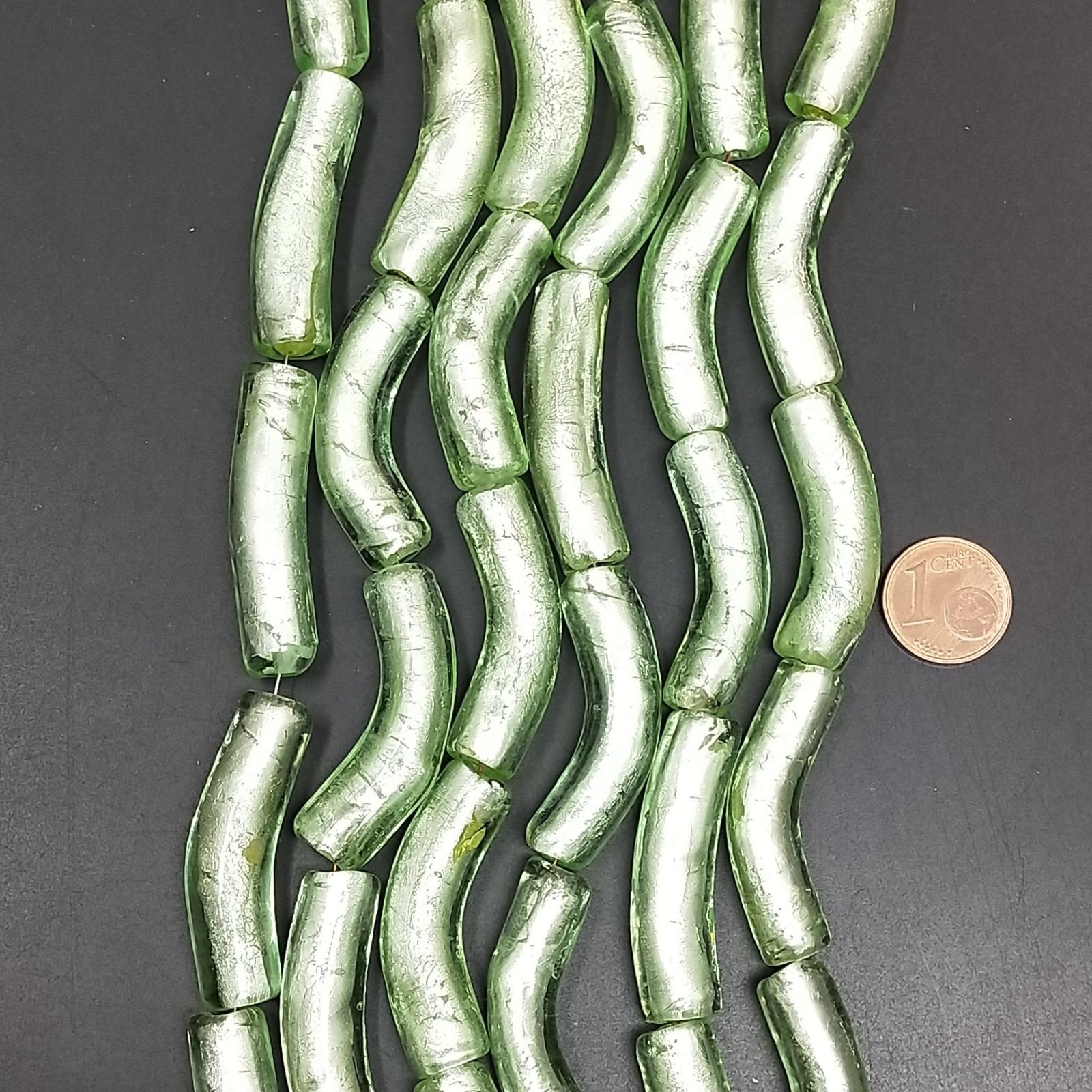 Perline in Vetro Stile Murano Forma Barilotto Liscio Foro Passante Curvi Verde Chiaro 10X40mm