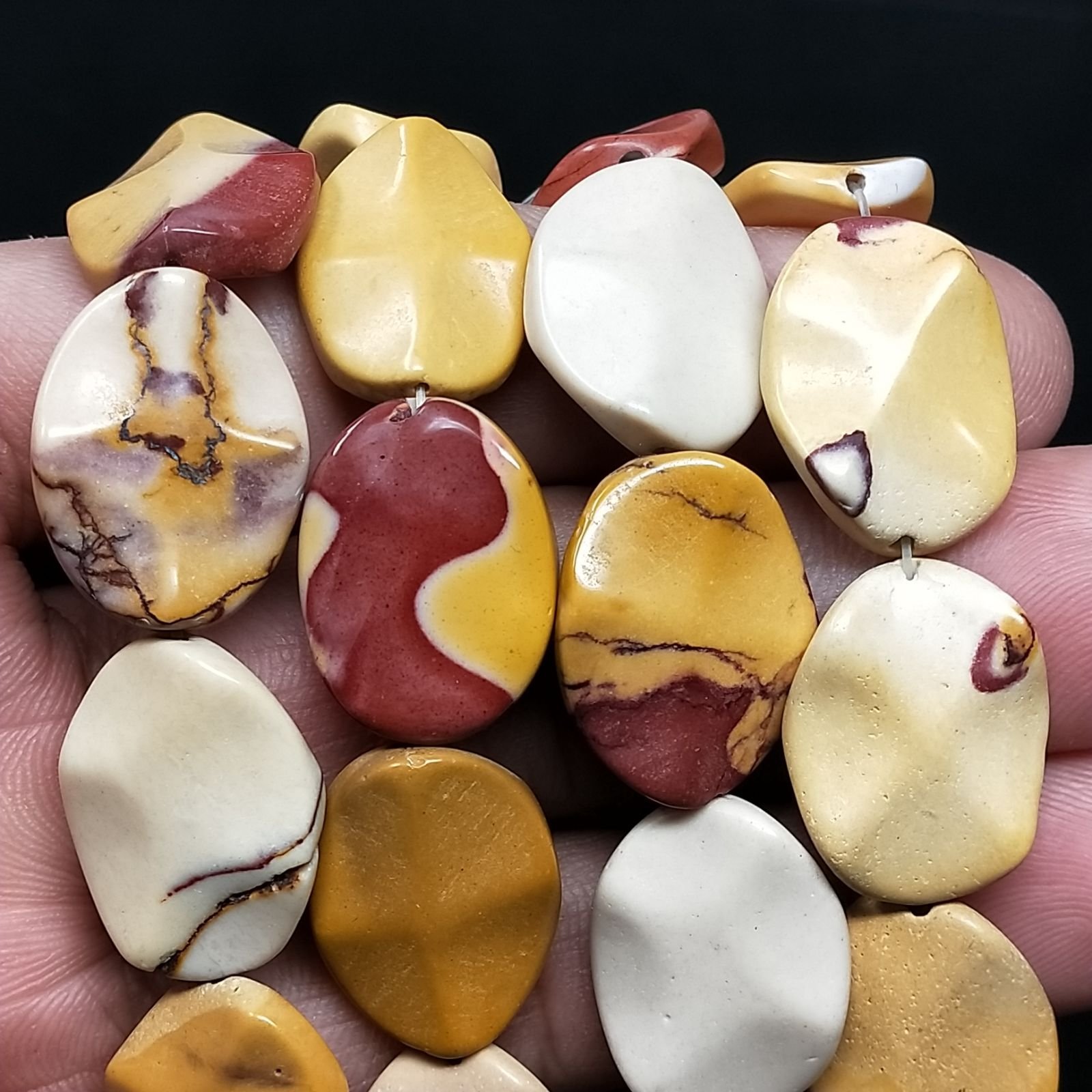 Oliva Naturale in Perline Forma Ovale Lavorato Piatto Liscio Foro Passante 15X20mm