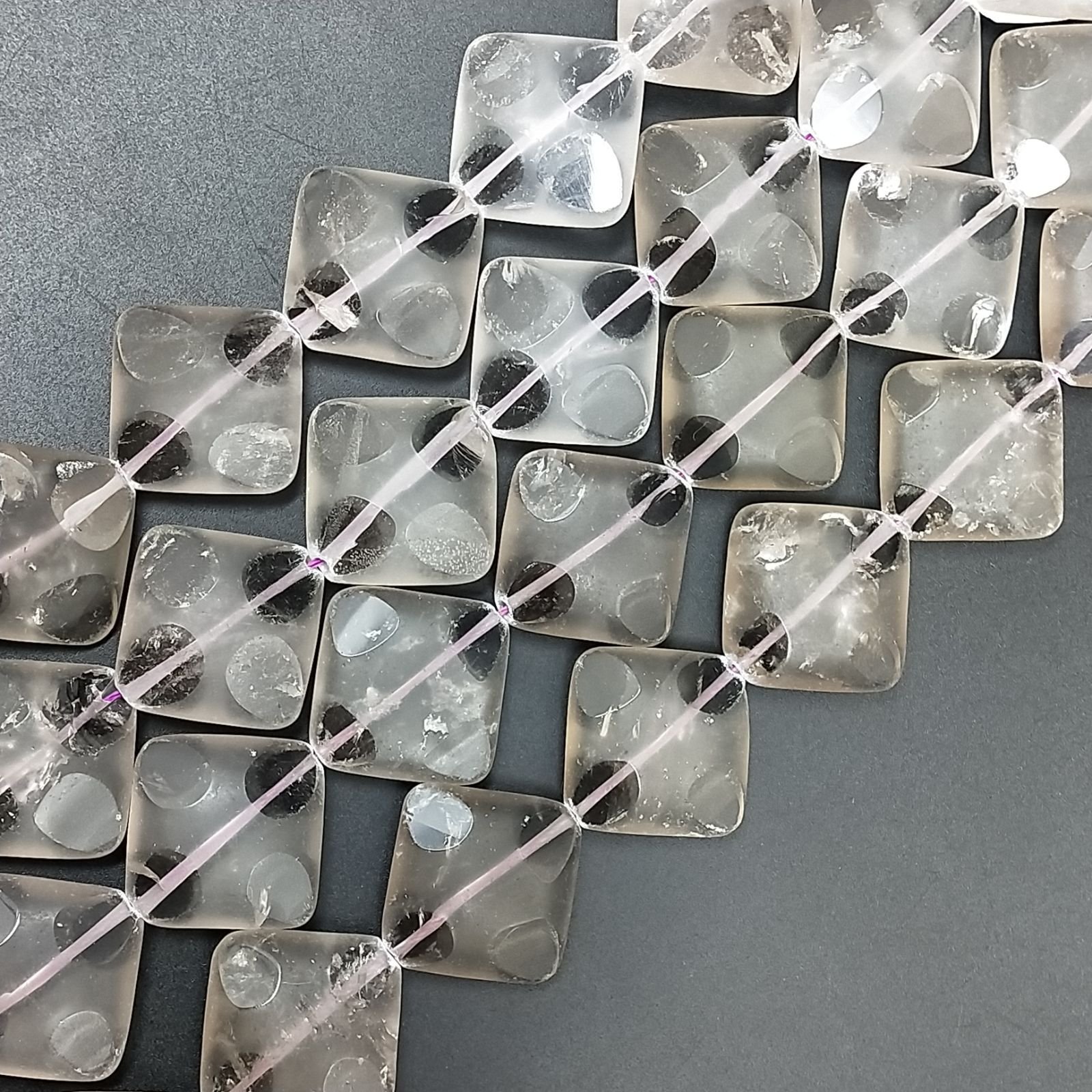 Quarzo Bicolore Naturale in Perline Forma Rombo Piatto Liscio Satinato Foro Diagonale 25mm