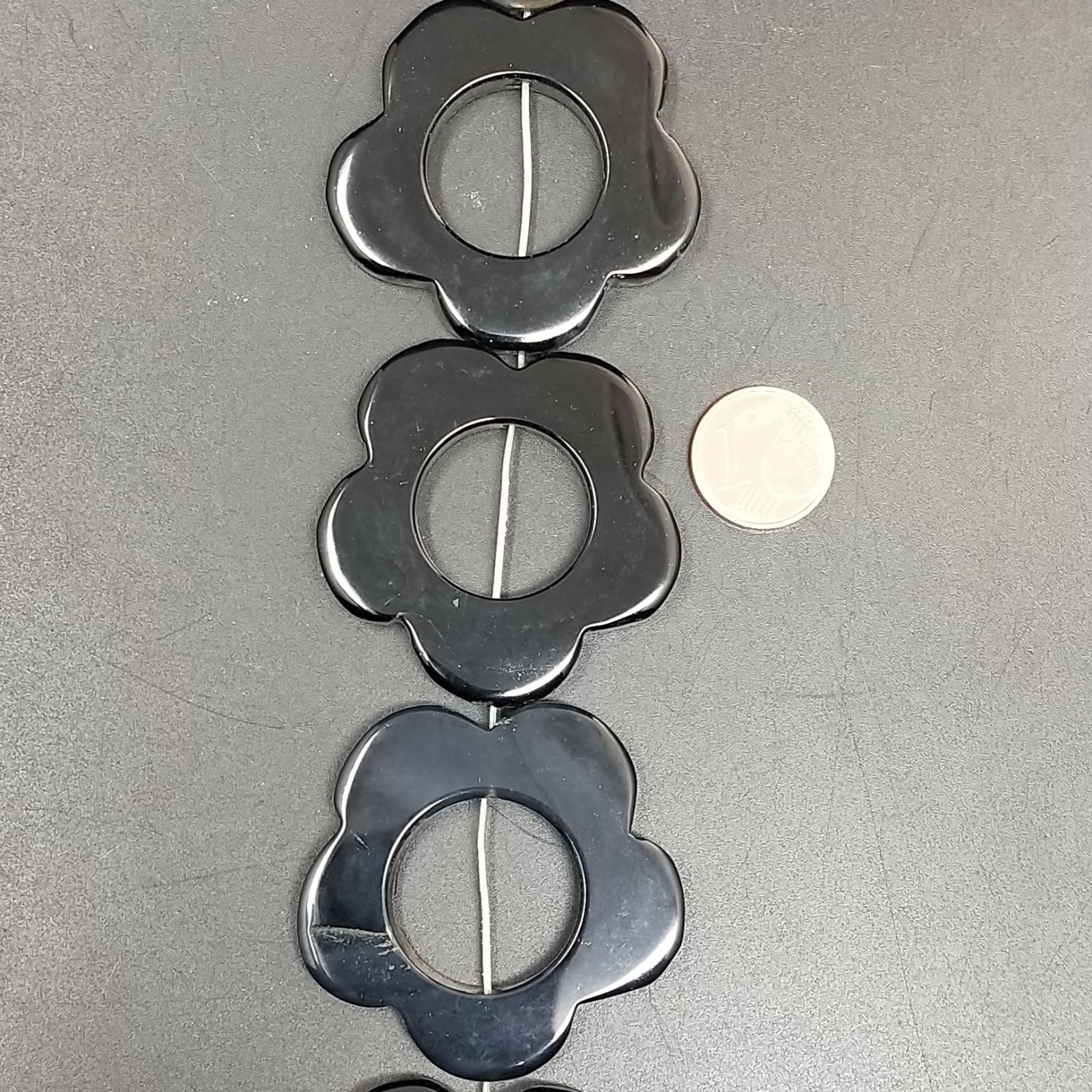 Agata Nera Perline Forma Cerchietto Liscio a Fiori 40X38mm