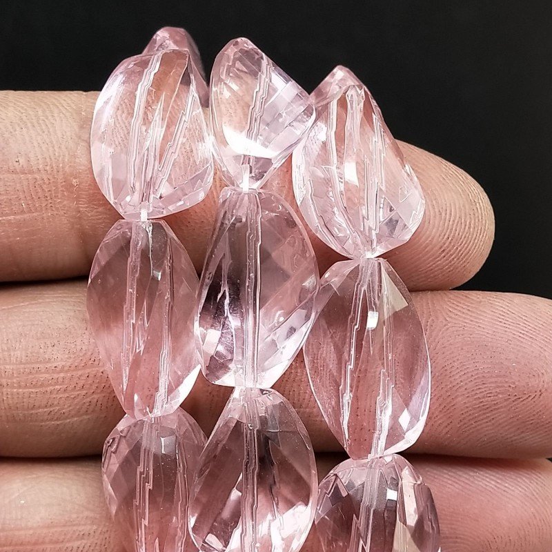 Morganite Idrotermale in Perline Forma Twist Sfaccettato Foro Passante 13x20mm