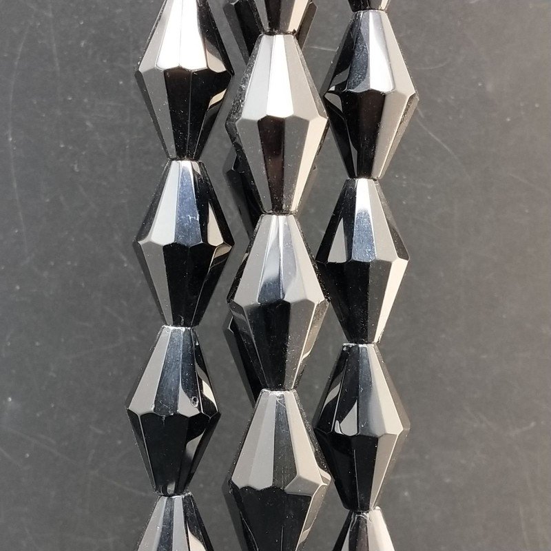 Cristallo Nero in Perline Forma Rombo Sfaccettato Foro Passante 17X30mm