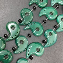 Agata Verde Naturale Perline Forma Yin Yang Fengshui Liscio Foro Passante