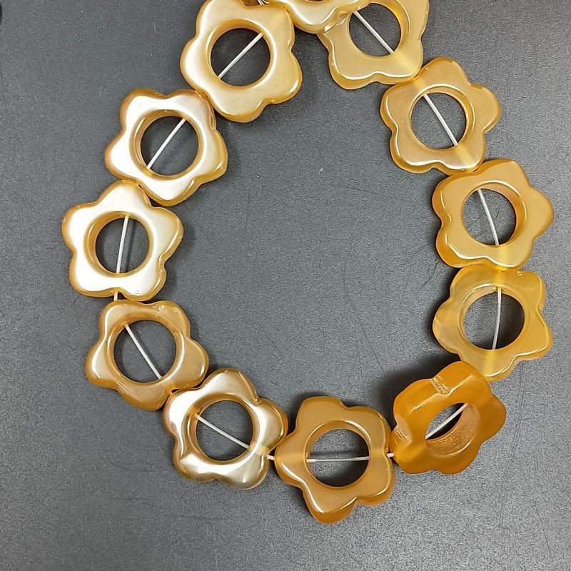 Agata Gialla Sfumato Perline Forma Cerchietti Liscio a Fiore Piatto 24mm Agata Gialla Sfumato Perline Forma Cerchietti Liscio a Fiore Piatto 24mm