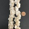 Resina Perline Bianco Forma Rosa Inciso Liscio Foro Passante 20mm