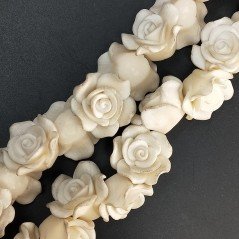 Resina Perline Bianco Forma Rosa Inciso Liscio Foro Passante 20mm