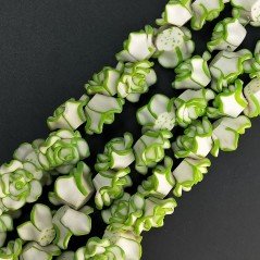 Resina Perline Verde Bianco Forma Rosa Inciso Liscio Foro Passante 21mm