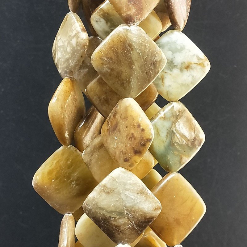 Giada Naturale in Perline Forma Rombo Piatto Liscio Foro Diagonale 30mm
