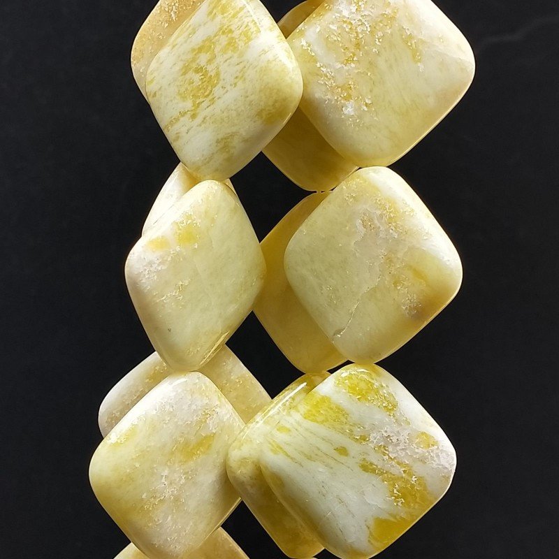 Giada Limone Naturale in Perline Forma Rombo Piatto Liscio Foro Diagonale 29mm