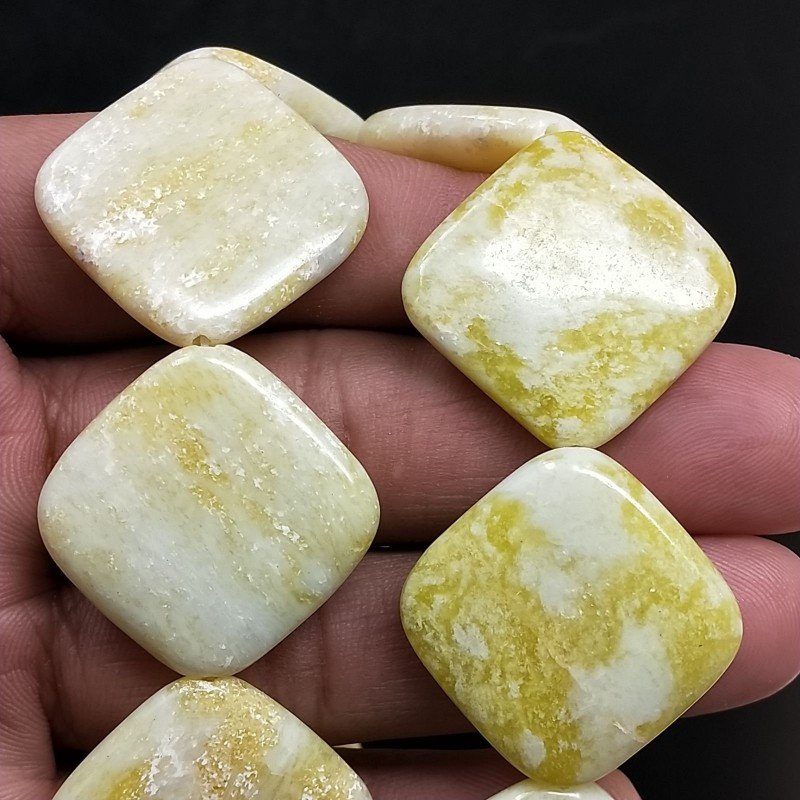 Giada Limone Naturale in Perline Forma Rombo Piatto Liscio Foro Diagonale 29mm