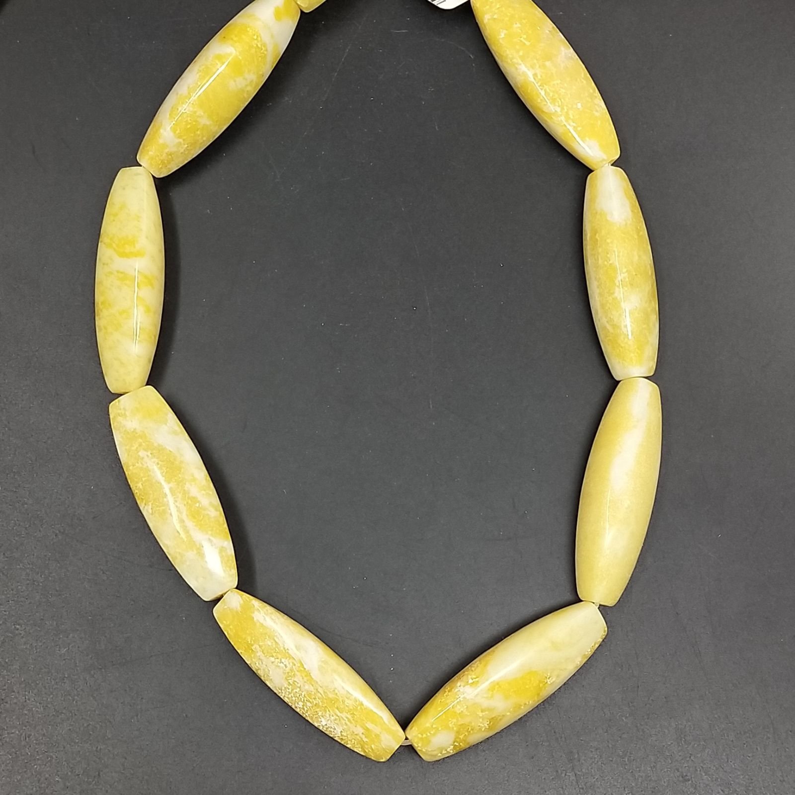 Giada Limone Perline Forma Barilotto Liscio 3 facce 12x40mm