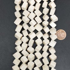 Osso Sintetico Perline Forma Cubetti Liscio Foro Diagonale 10mm