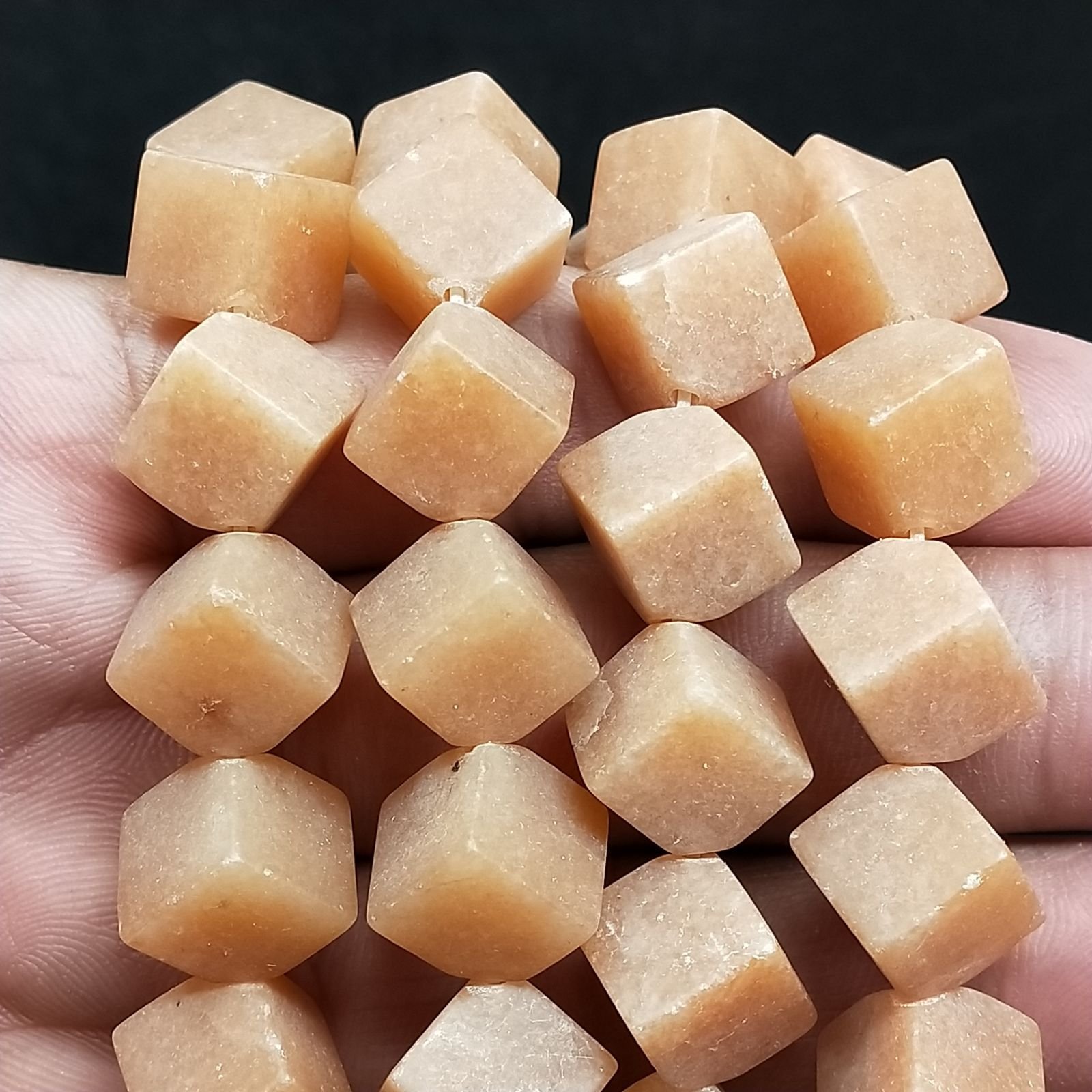 Avventurina Arancia Naturale Perline Forma Cubetti Liscio-Satinato Foro Diagonale 15mm