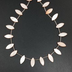 Madreperla Tonalità Pesca Perline Forma Foglia Piatto Liscio Foro Laterale 07x17mm
