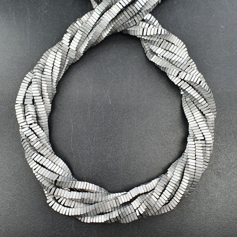 Ematite Argentato Perline Forma Quadrato Liscio Satinato-Matte 03mm Ematite Argentato Perline Forma Quadrato Liscio Satinato-Matte 03mm