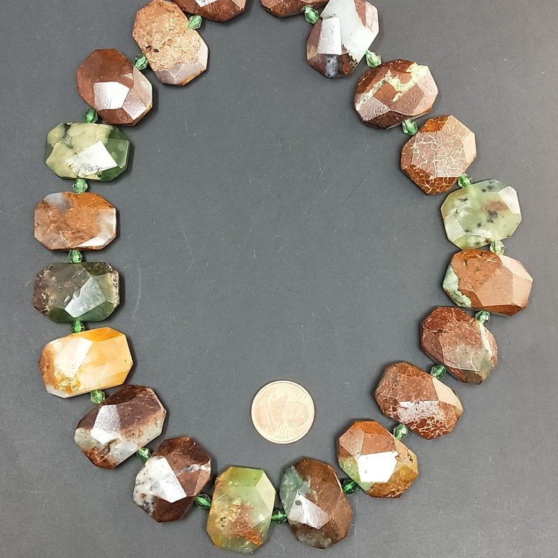 Crisoprasio grezzo sassi irregolari piatti sfaccettati 20-15mm Crisoprasio grezzo sassi irregolari piatti sfaccettati 20-15mm