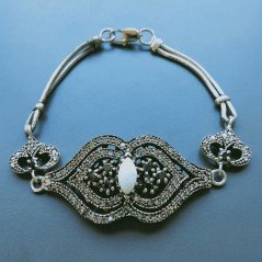 Bracciale Di Argento 925 con Spinello Nero, Perle di Fiume, Zircone Sfacettato Stile Etnico