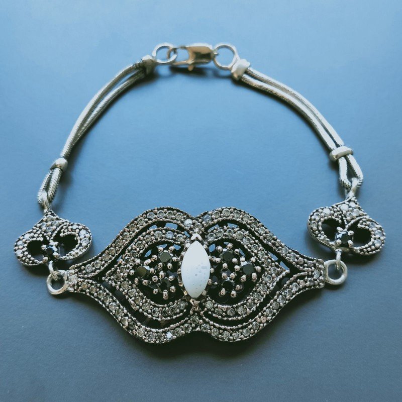 Bracciale Di Argento 925 con Spinello Nero, Perle di Fiume, Zircone Sfacettato Stile Etnico