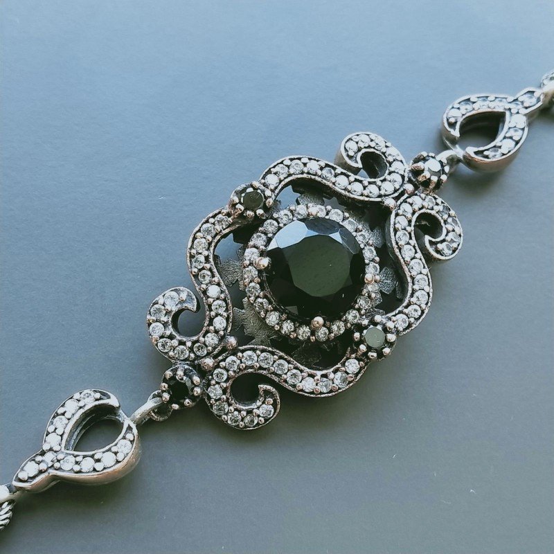 Bracciale Di Argento 925 con Spinello Nero, Zircone Sfacettato Stile Etnico