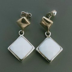 Orecchini Di Argento 925 con Agata Bianca Quadrata Sfaccettato e Perno a Farfalla