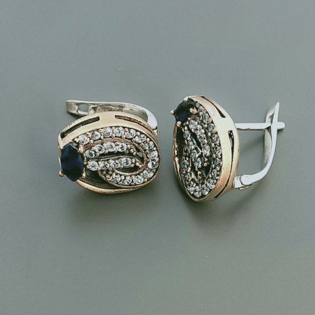 Orecchini Di Argento 925 con Radice di Zaffiro Sfaccettato con Zircone a Perno Chiuso Stile Etnico