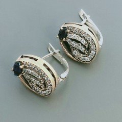 Orecchini Di Argento 925 con Radice di Zaffiro Sfaccettato con Zircone a Perno Chiuso Stile Etnico