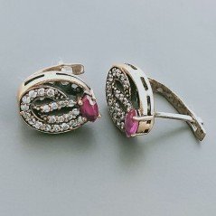 Orecchini Di Argento 925 con Radice di Rubino Sfaccettato con Zircone a Perno Chiuso Stile Etnico