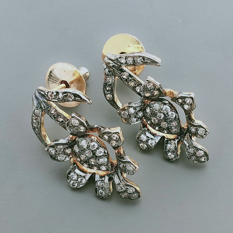 Orecchini Di Argento 925 con Zircone Sfaccettato a Perno Stile Etnico Brunito