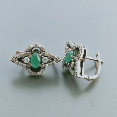Orecchini Di Argento 925 con Radice di Smeraldo Sfaccettato con Zircone a Perno Chiuso Stile Etnico