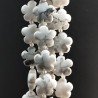Aulite Bianca Perline Forma Fiori Liscio Foro Passante 15mm