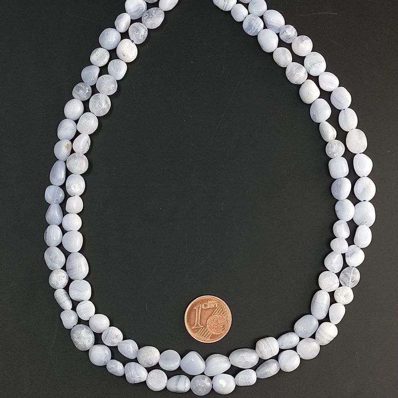 Calcedonio sassi irregolari lisci