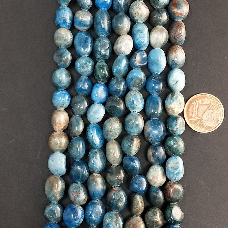 Apatite sassi irregolari lisci