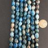 Apatite sassi irregolari lisci