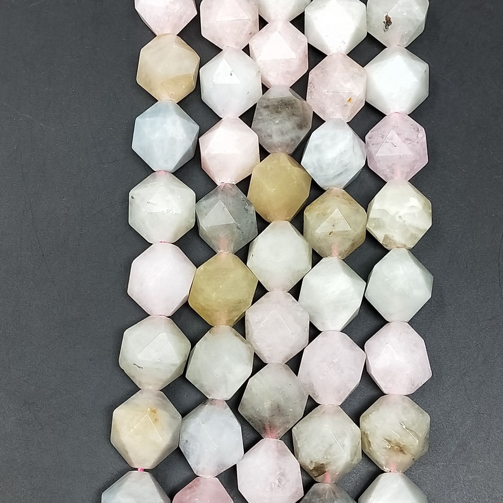 Acquamarina Multicolore Naturale Perline Forma Icosaedro Sfaccettato 14mm