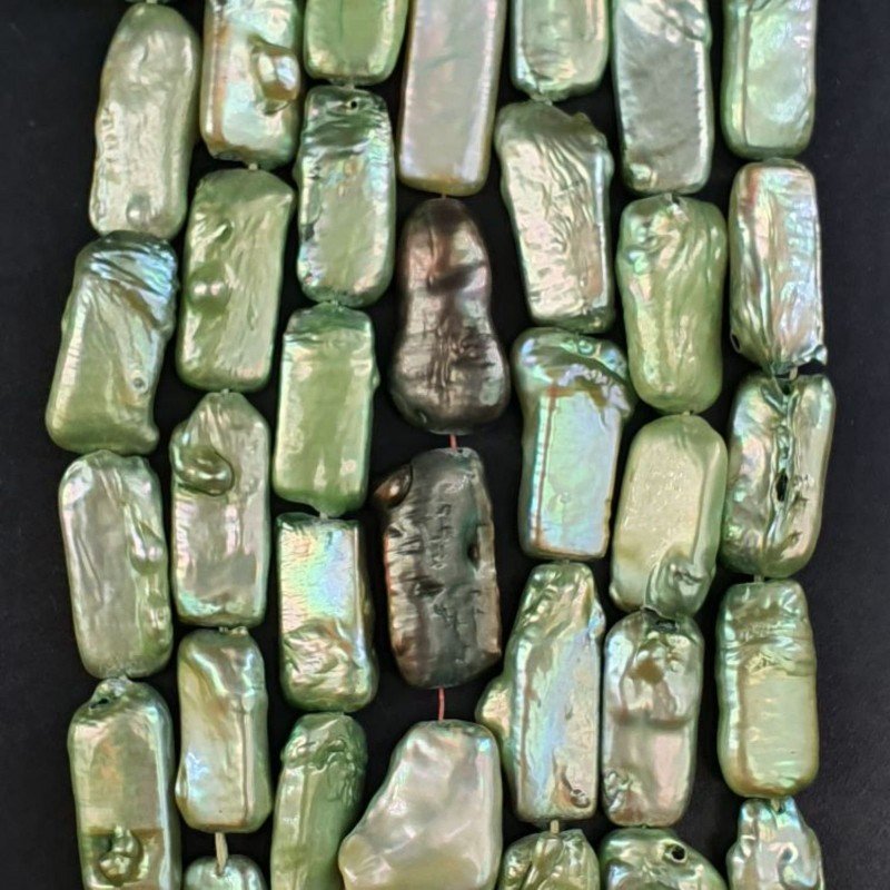 Perle di fiume verde chiaro tubetti rigati 10x20mm